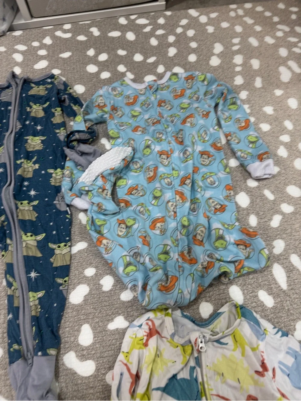 Lot of 6 bamboo footies magnetic me toy story onesie baby toddler boy zippy